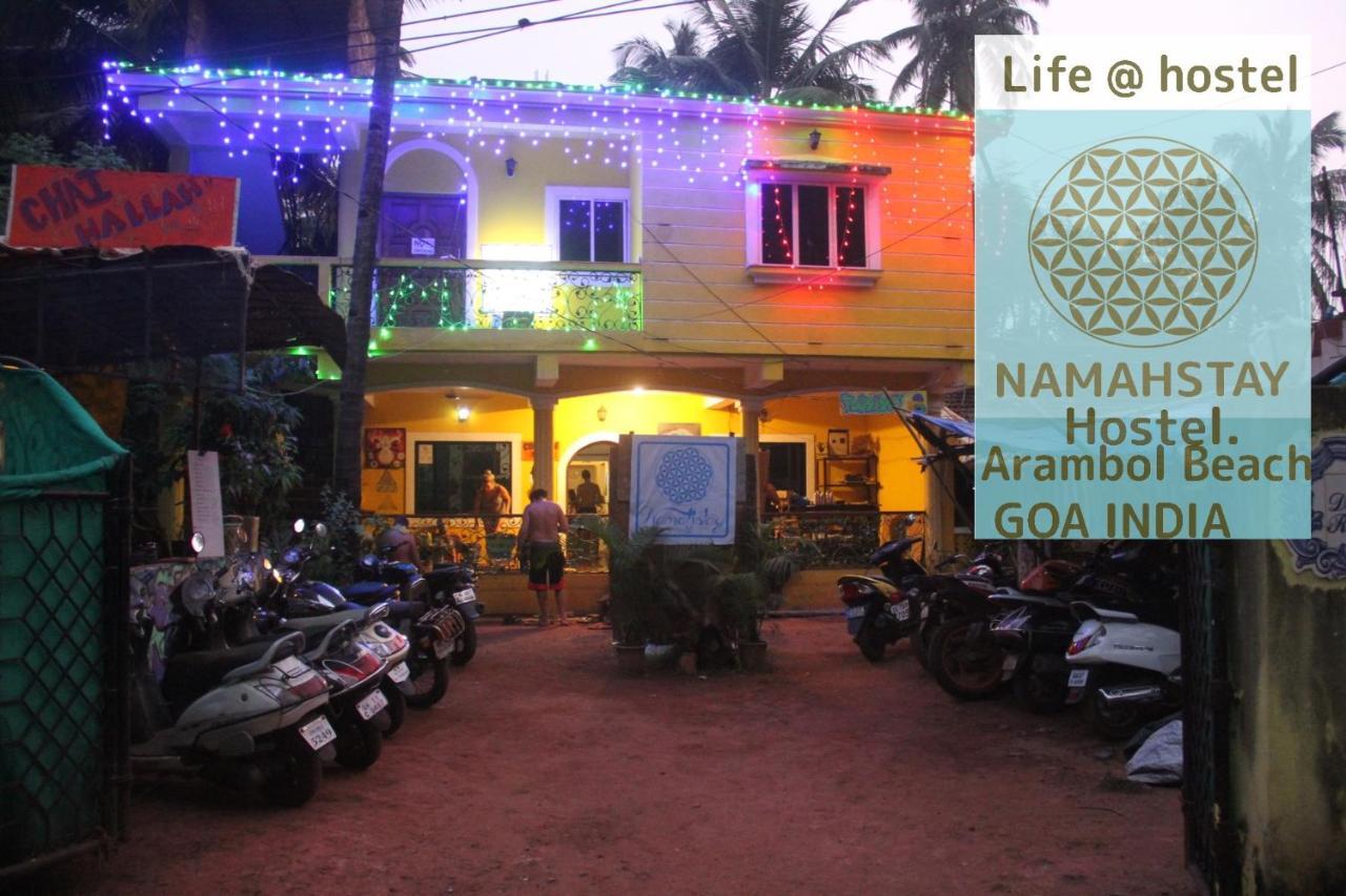 Namahstay Hostel, Cowork & Artist Residency 아람볼 외부 사진